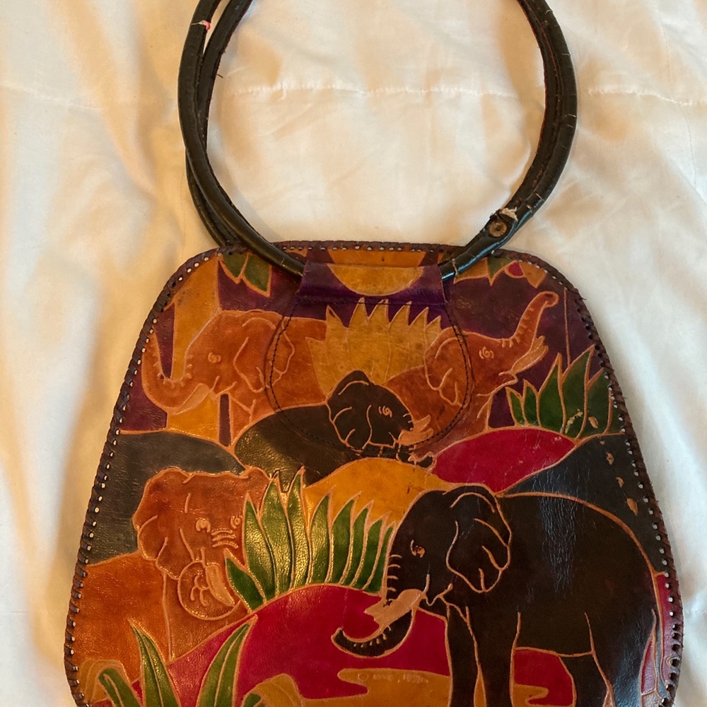 Leather Elephant Handbag from the Mediterranean - Picture 3 of 6